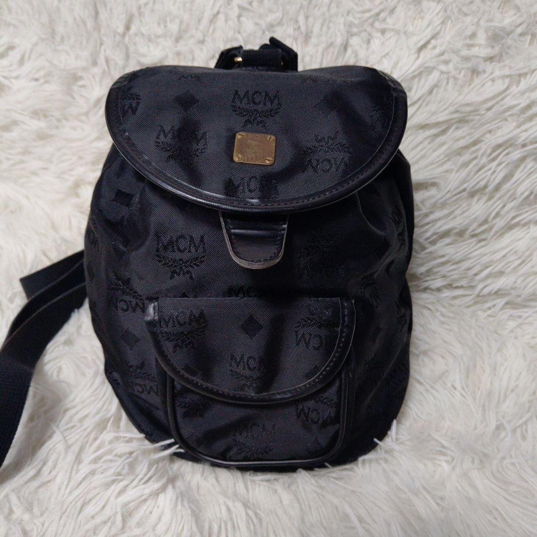 良品 ✨️ MCM ミニリュック ナイロン✕レザー 黒 シャドーロゴ