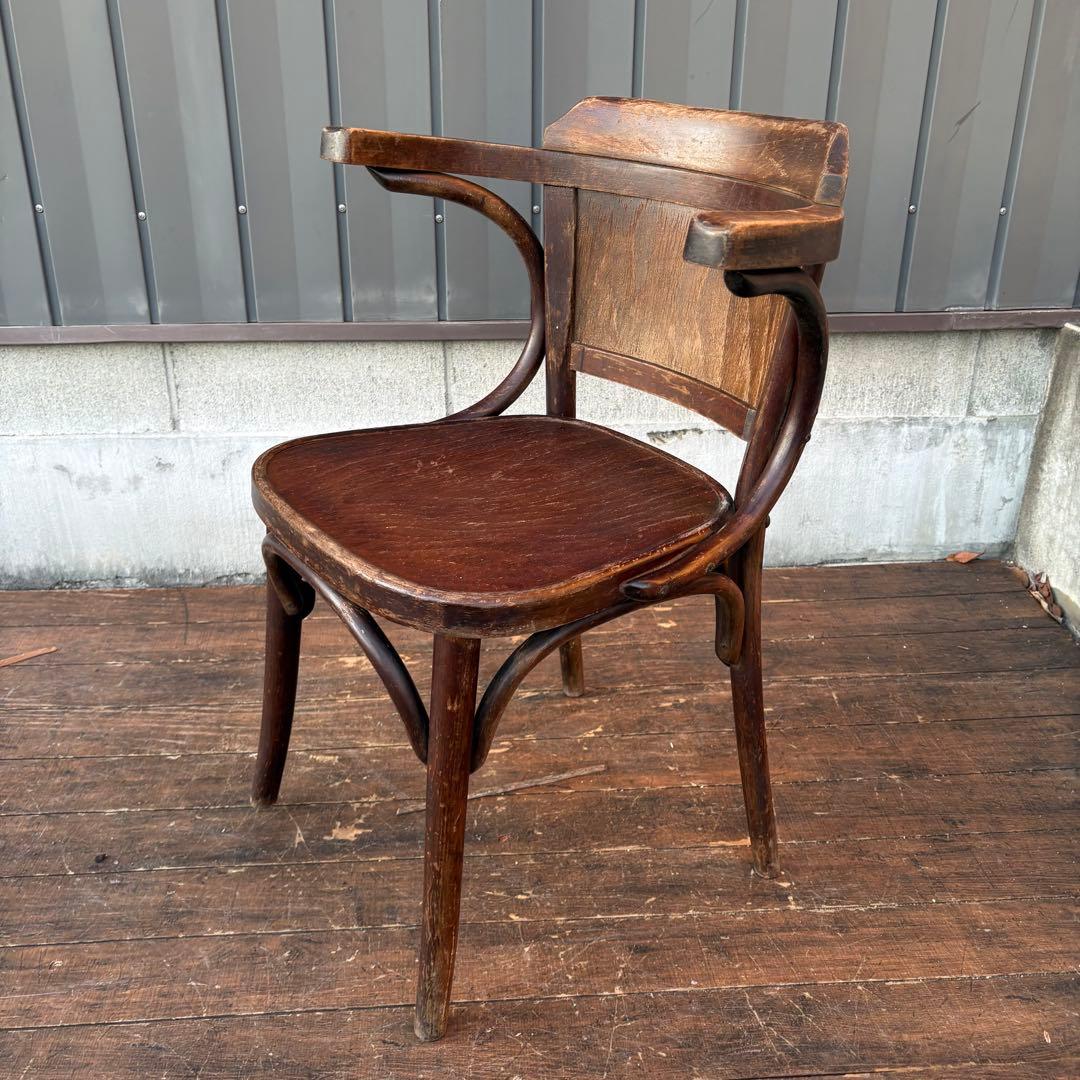 ①ルーマニア製 ヴィンテージ ベントウッドチェア アームチェア 曲木