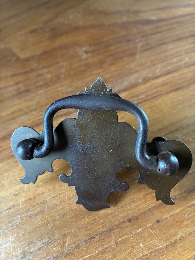 青柳アンティーク　アイアン　引き出し　取っ手　ノブ　持ち手　金具　留め具