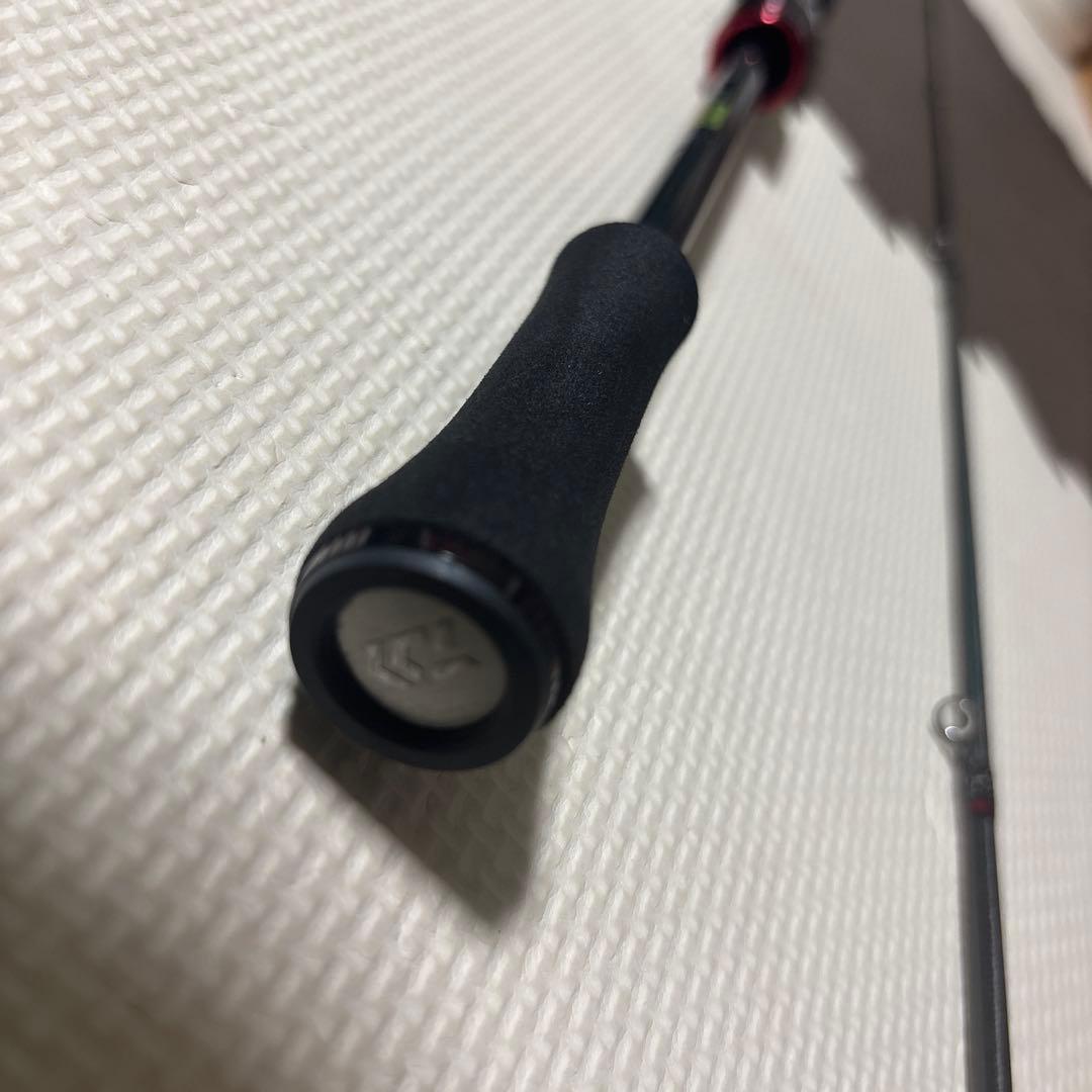 送料込み❗️日曜日まで値下げ‼️エメラルダス　ストイストRT84M