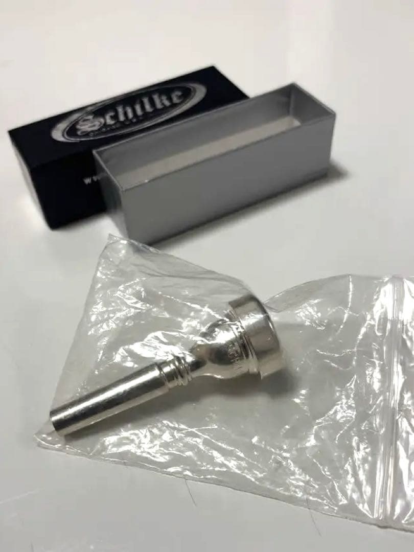 Schilke MOST 2-FLフリューゲルホルンマウスピース ケース付き