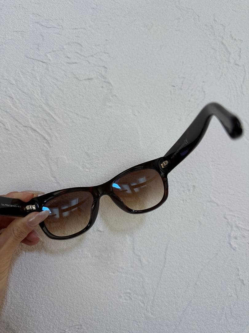 TOM FORD ブラウンラウンドサングラス ケース付き