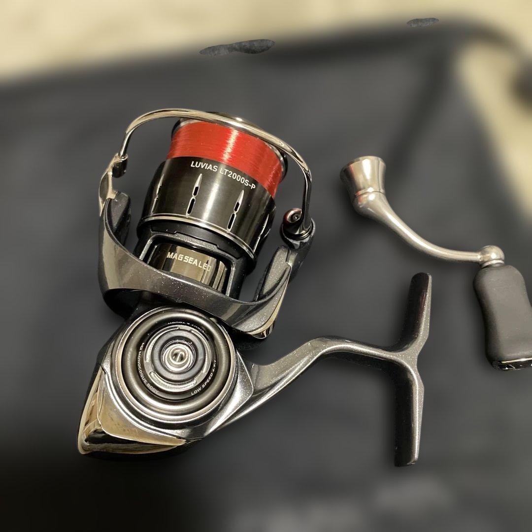 【極美品】ダイワ 24ルビアスLT2000S-P