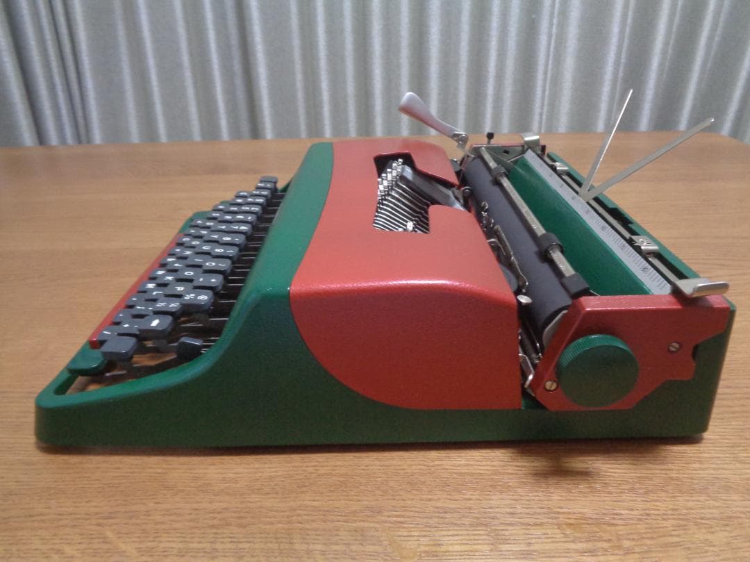 GUCCIケース olivettilettera32タイプライターシェリーライン