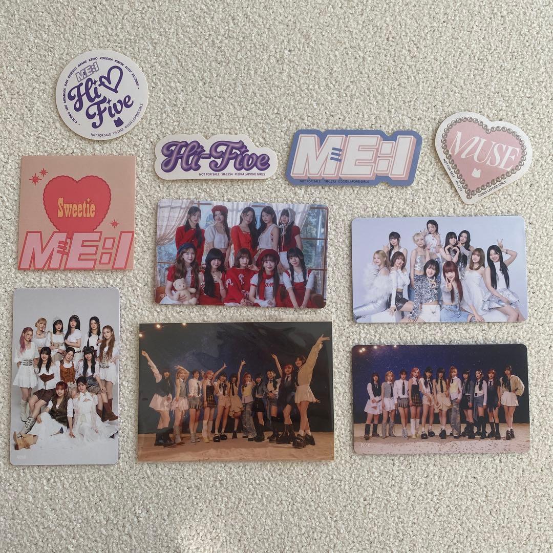ミーアイ全員集合トレカ＋ステッカーセット - メルカリ