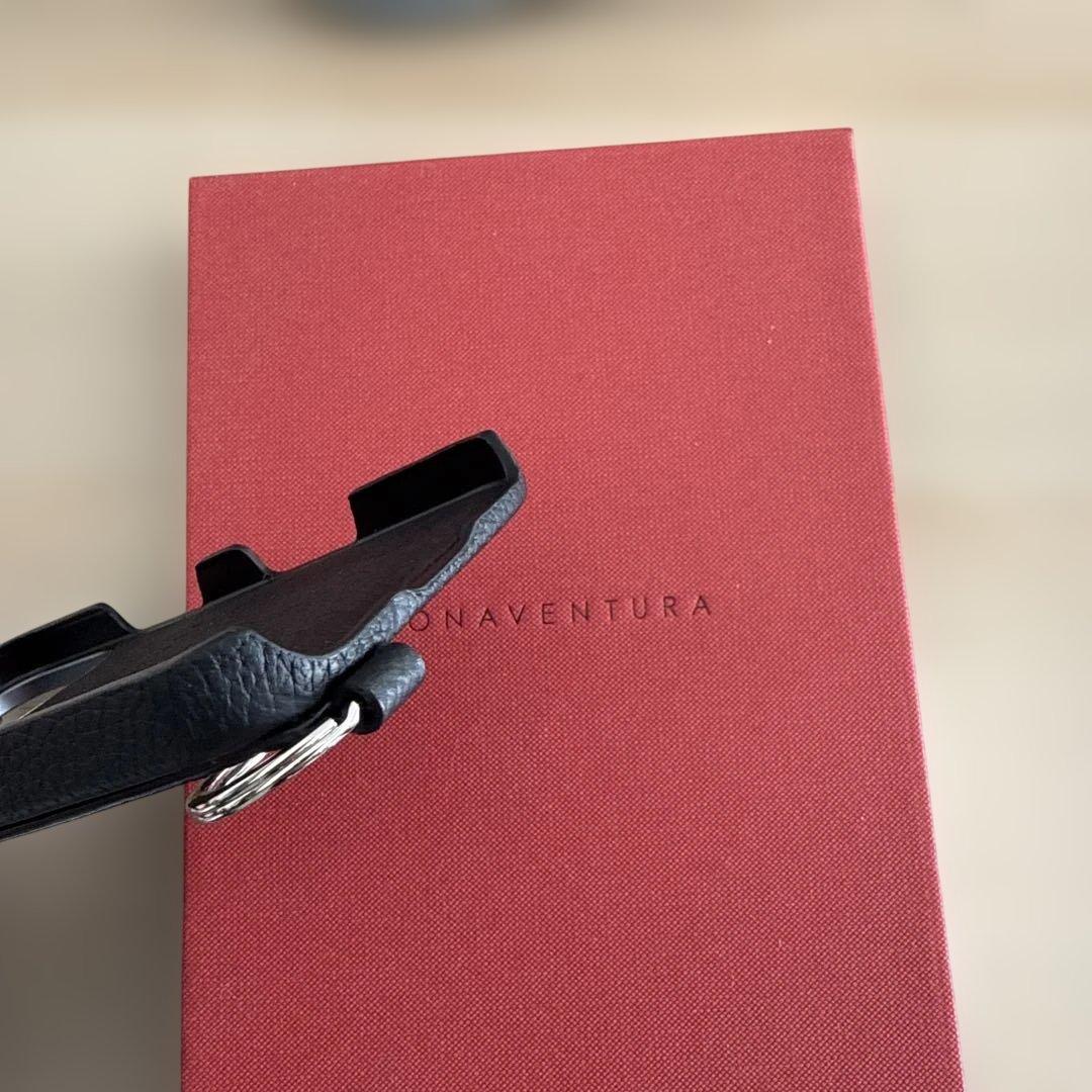 BONAVENTURA ブラック iPhone16proケース ストラップ付き