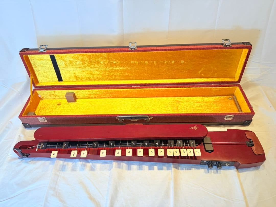 LYRISH 大正琴　ベース　lsb95　ライリッシュ　低音大正琴　エレキ大正琴