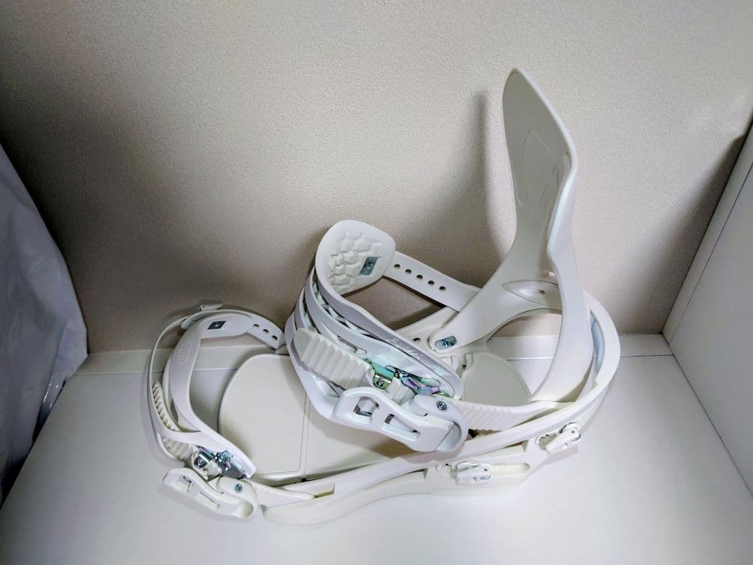 24-25 FLUX DS ホワイト M（未使用）スノーボードビンディング