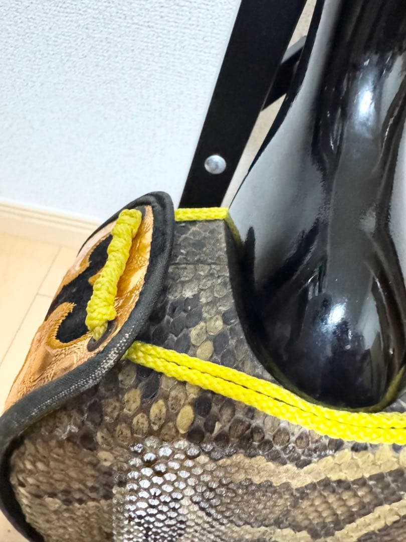 沖縄三線 本蛇革仕様 本皮