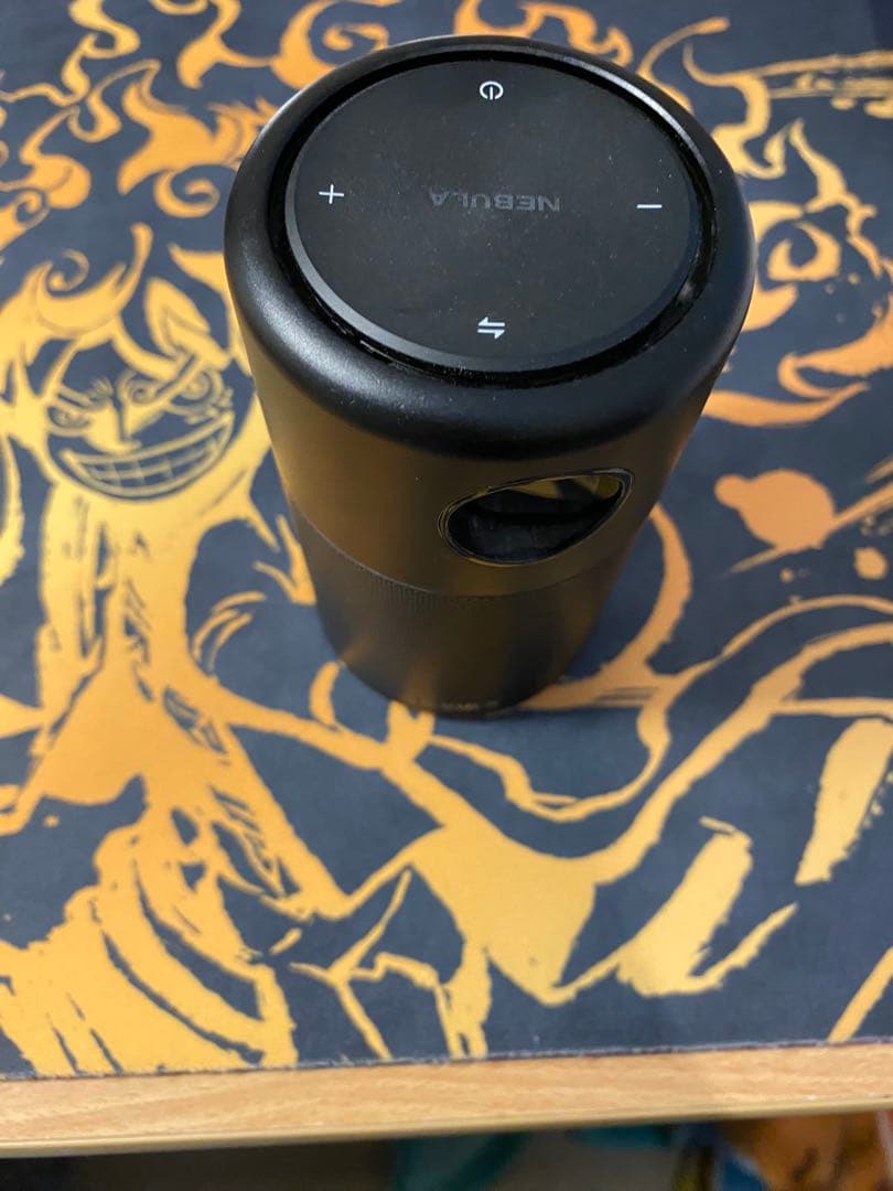 NEBULA Capsule プロジェクター