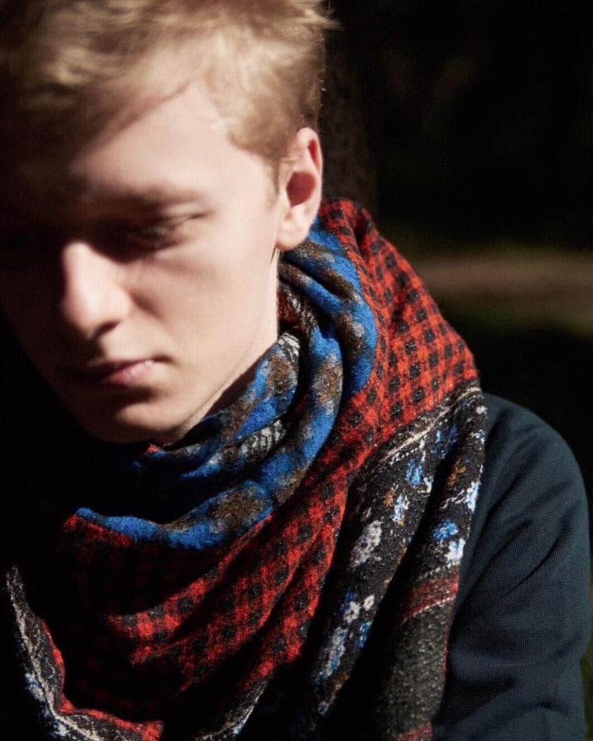 ファリエロ サルティ　Faliero Sarti　ストール　nonnative