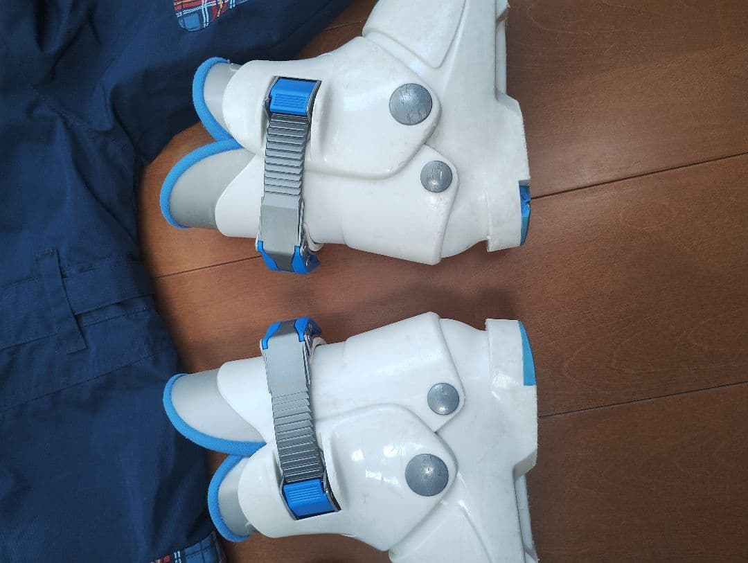 スキー,ブーツ,ウェア(調整付),グローブ 子供用のセット