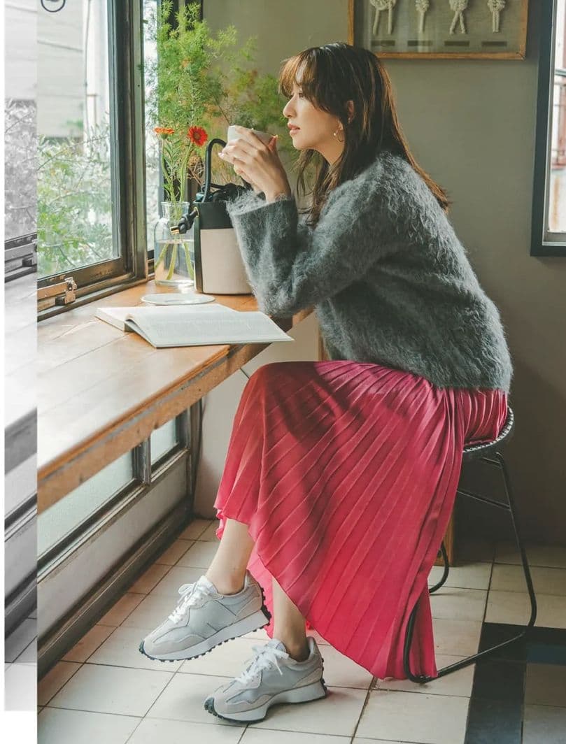 特価　新品 ニューバランス　スニーカー　U327　24.5cm　送料込