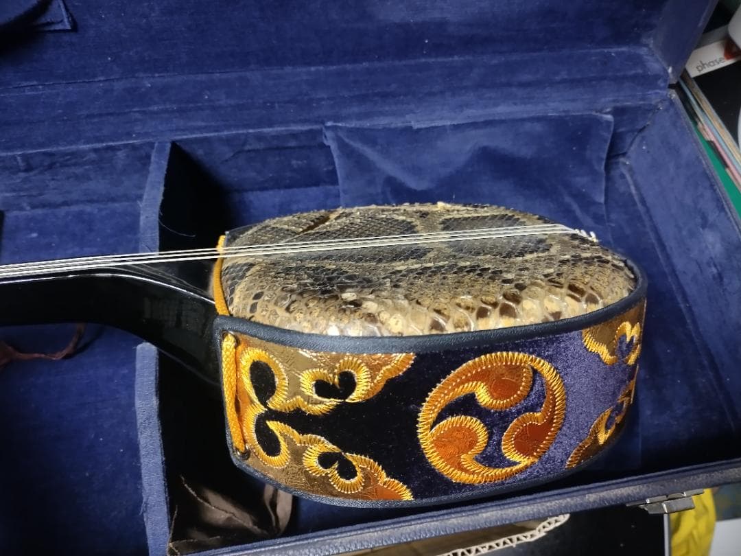 沖縄三線 バチ ウマ 胴皮破れ 現状渡し品