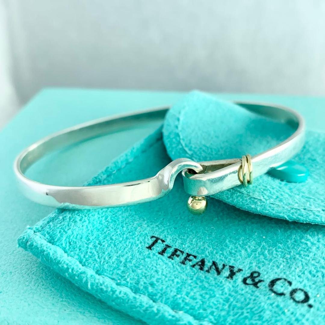 箱袋付き ティファニー フック&アイ バングル ゴールド ブレスレット