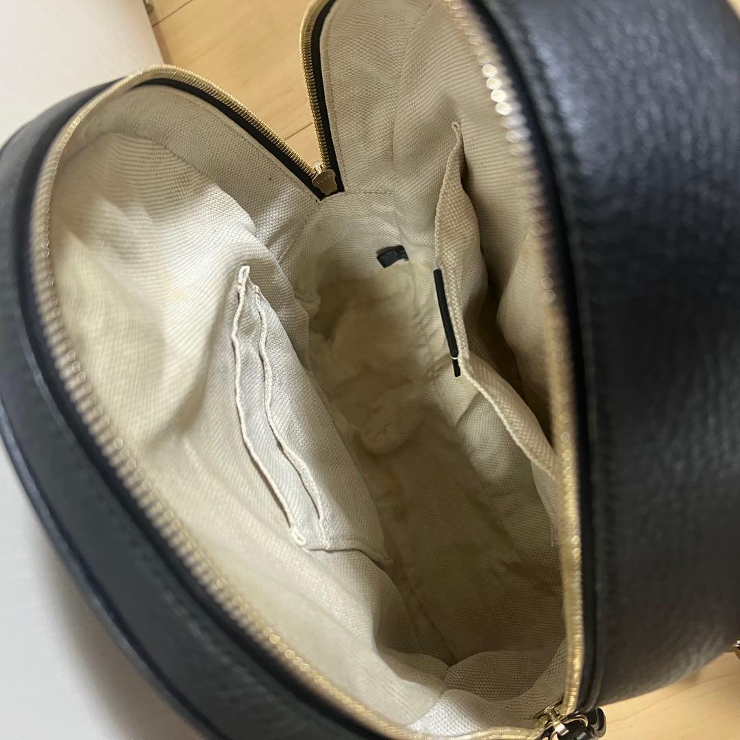 GUCCI ソーホー　ブラックレザー リュック　インターロッキングG バッグ