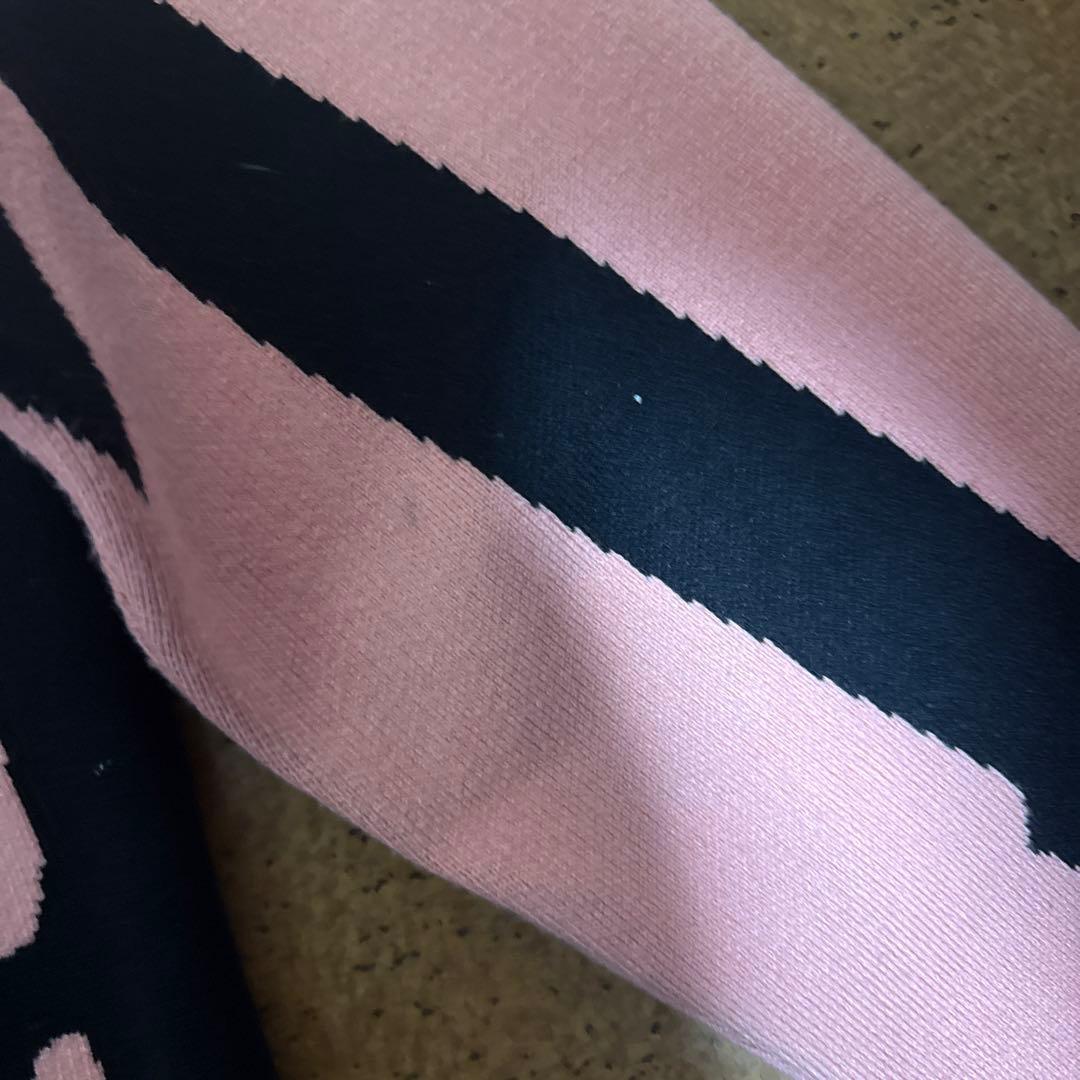 Stüssy ピンク ブラック セーター