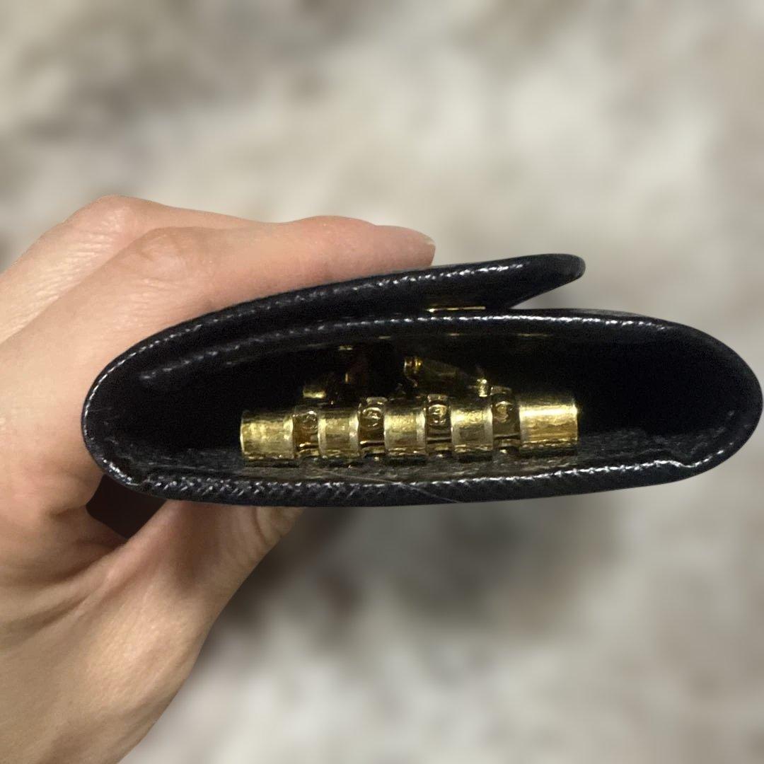 美品！値下げ不可！PRADA ブラックレザー キーケース