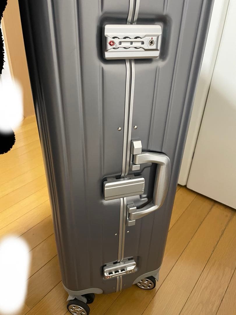 シルバー キャリーケース 94L NOBLE