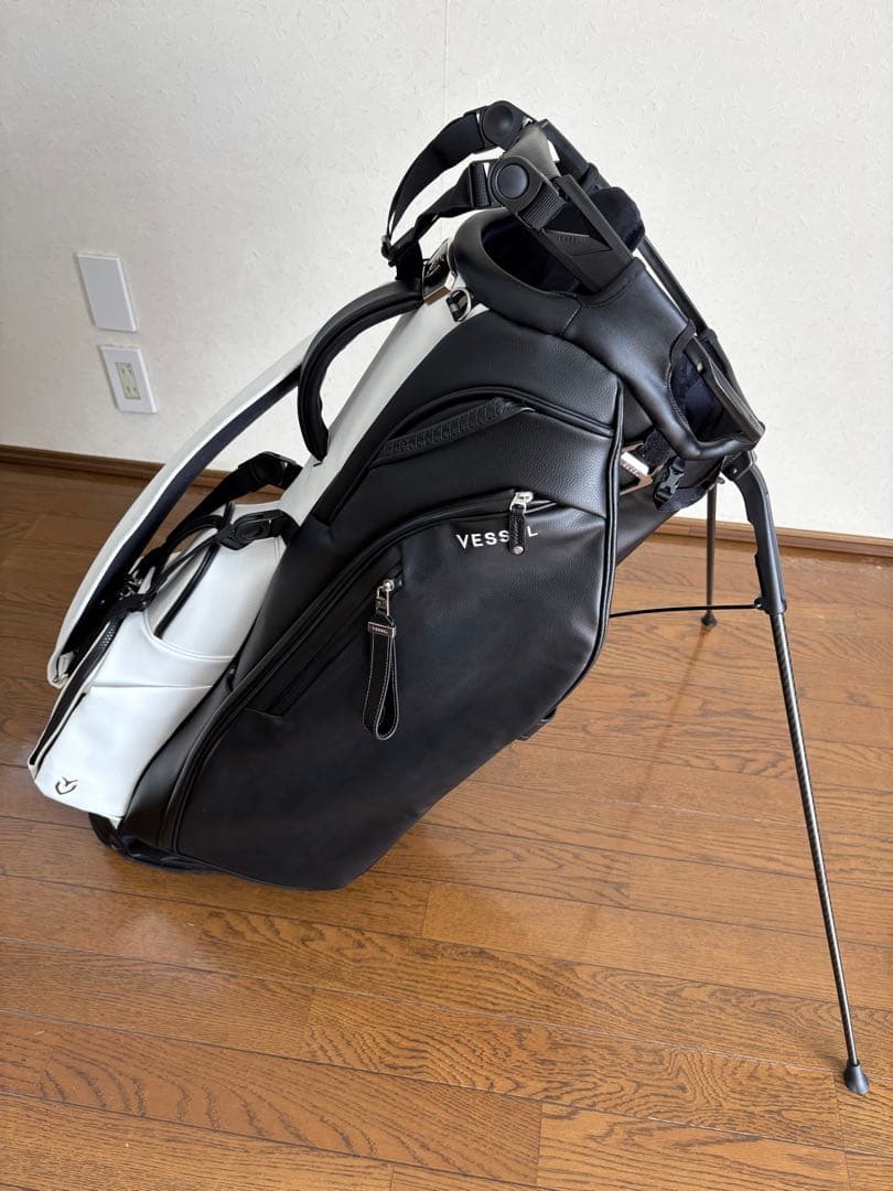 新品未使用 訳あり VESSEL 5.0 Pro 9.5正規品 tuxedo