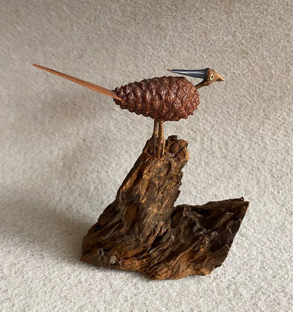 昭和レトロ】松ぼっくり・木製／鳥の置物 - メルカリ
