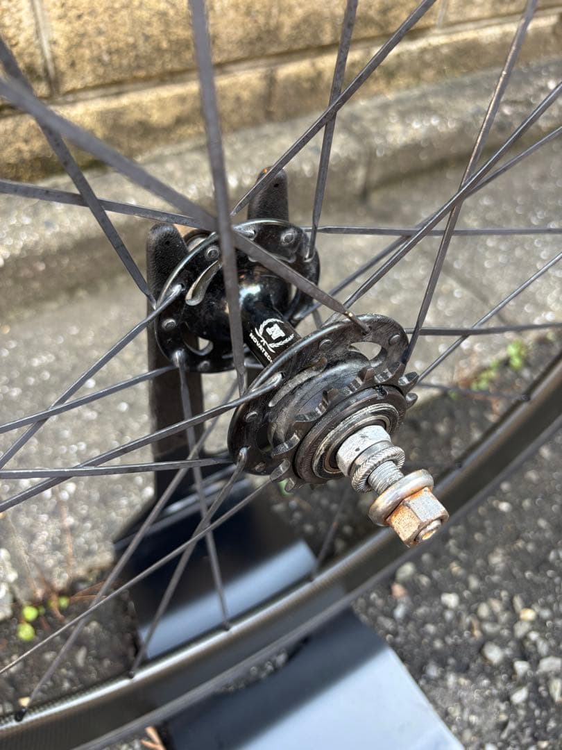 カーボンリムホイールセット　NOVATECハブ　ピスト用