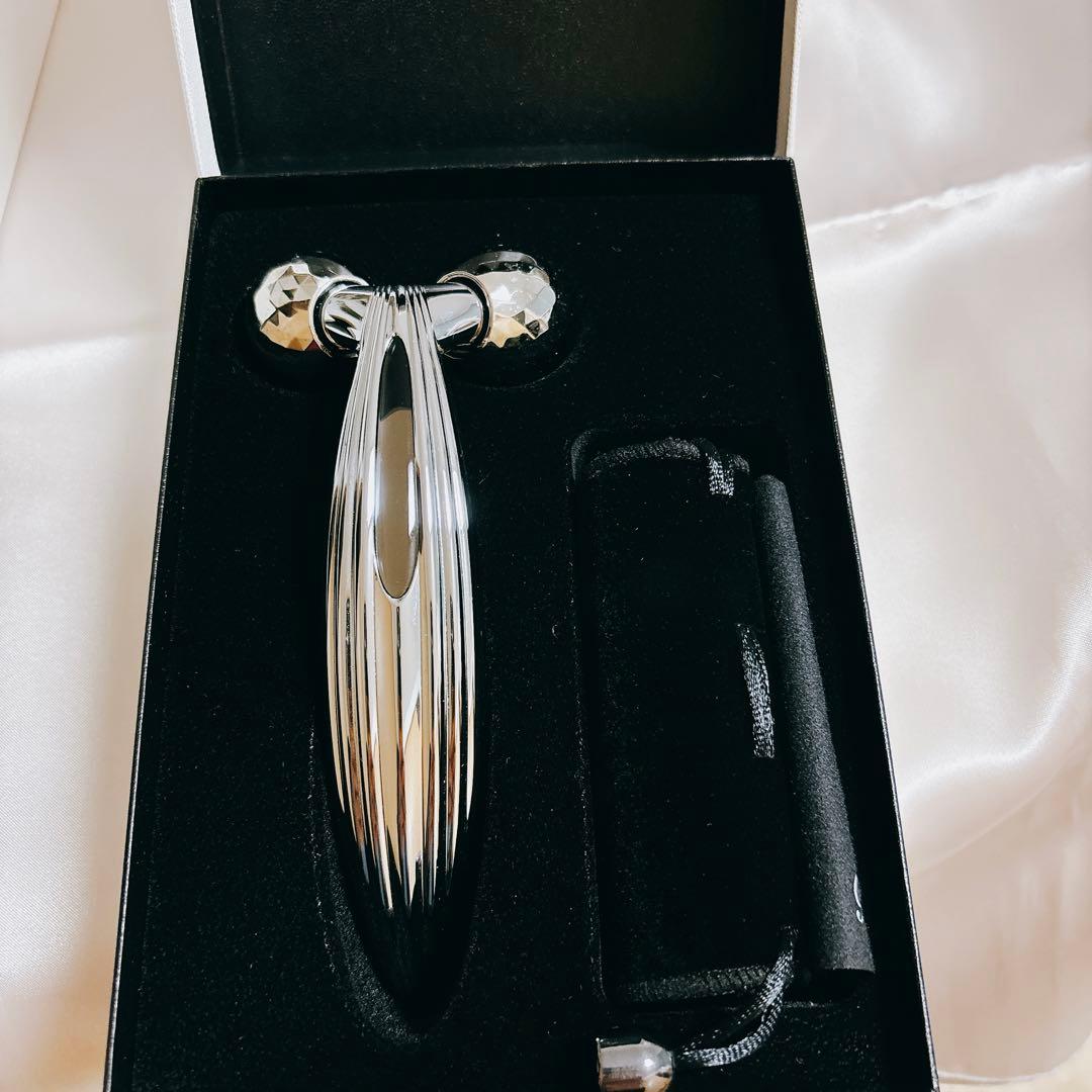 24時間以内発送】ReFa CARAT 美顔ローラー 保証書・おまけ付 - メルカリ