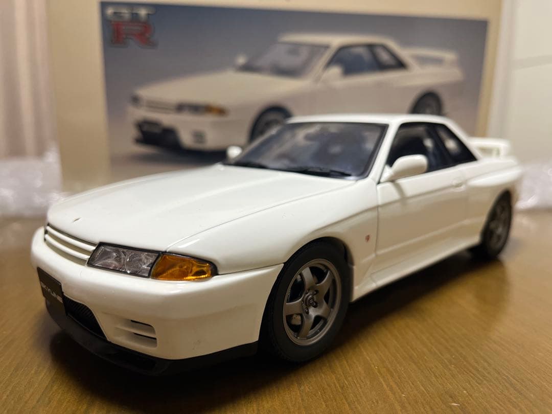 AUTOart 1/18 日産 スカイラインGT-R R32