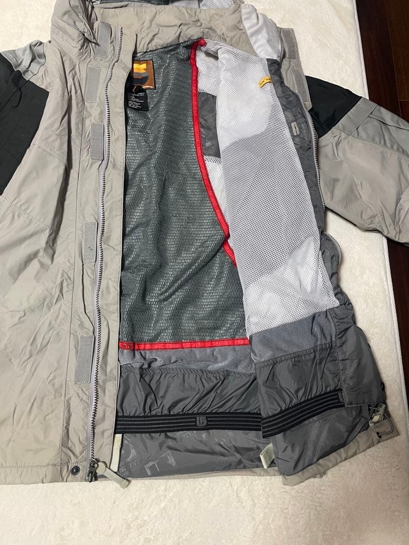 レ*ン様 N*i様 バートンメンズBURTONスノーボードウェア上下セット　Lサ