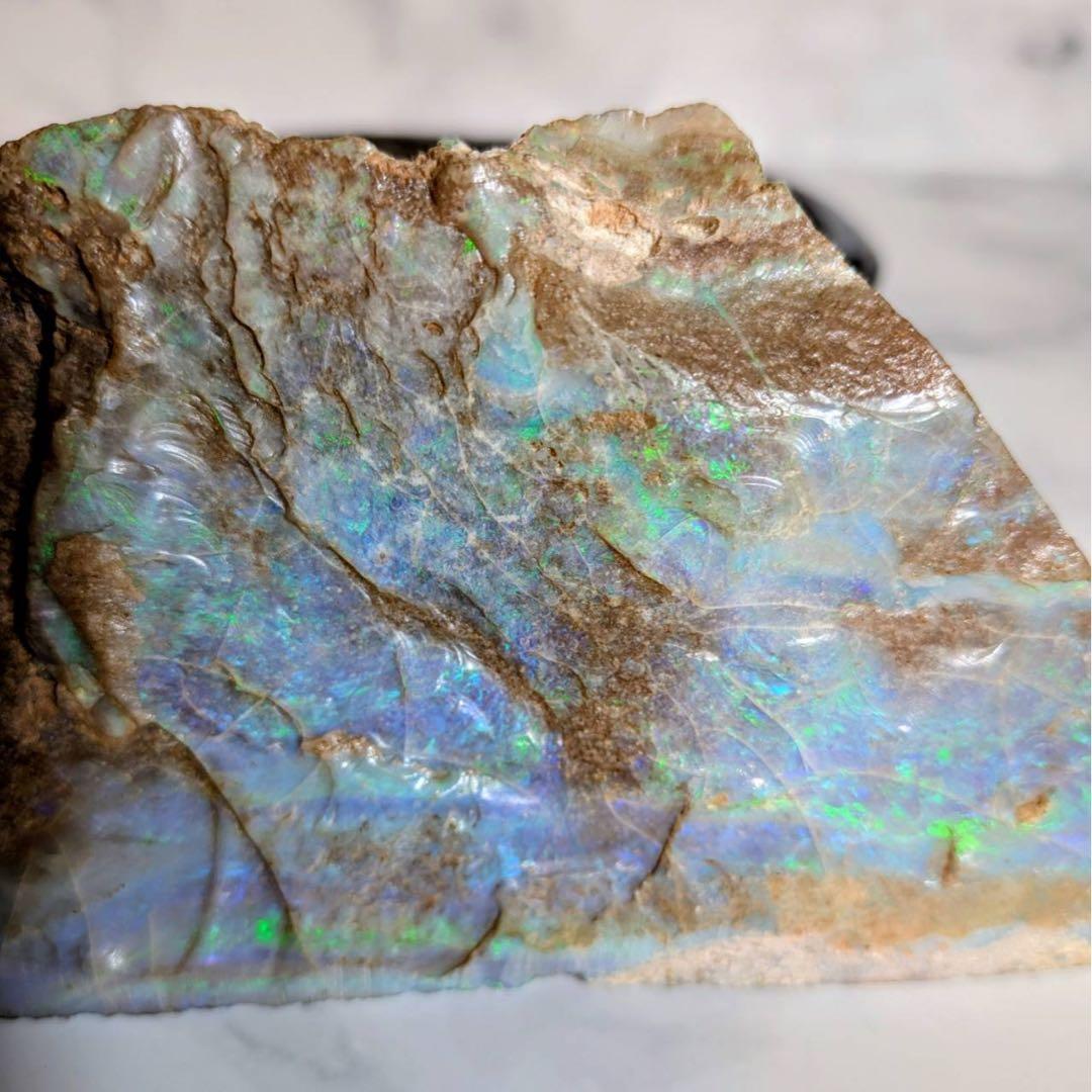 オパール　鑑賞石　観賞石　飾り石　鉱物