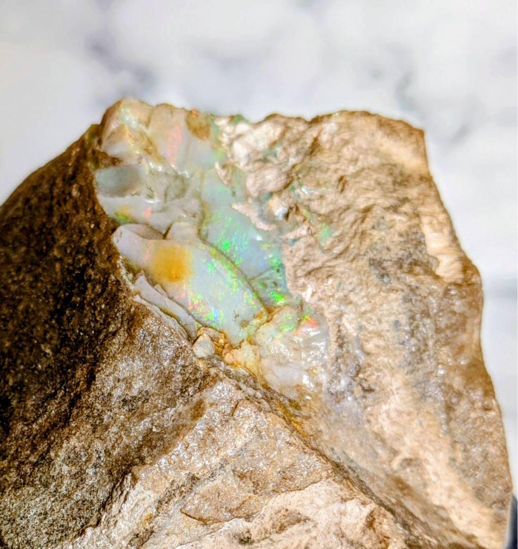 オパール　鑑賞石　観賞石　飾り石　鉱物