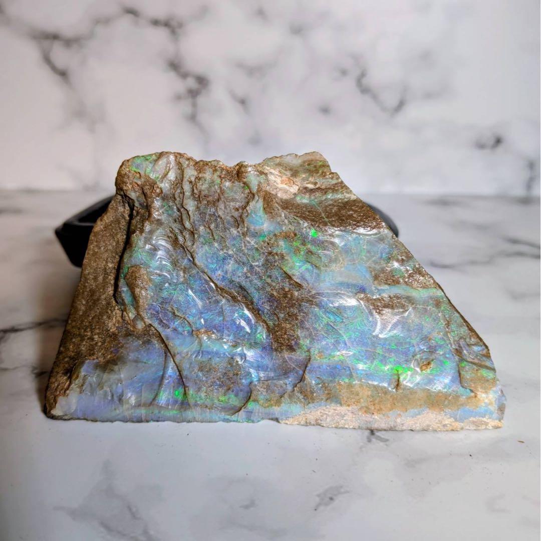 オパール　鑑賞石　観賞石　飾り石　鉱物