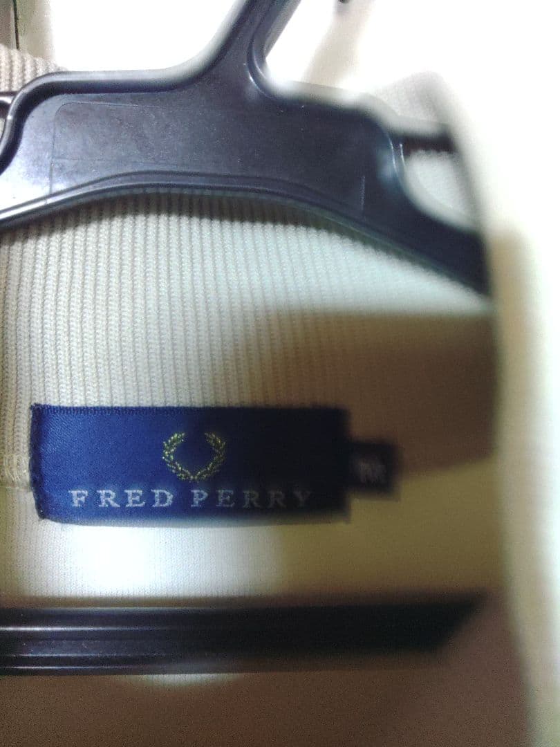 ベ*ネ様 Fred Perry ジップアップジャージ ベロア　クリーム色　ベージ