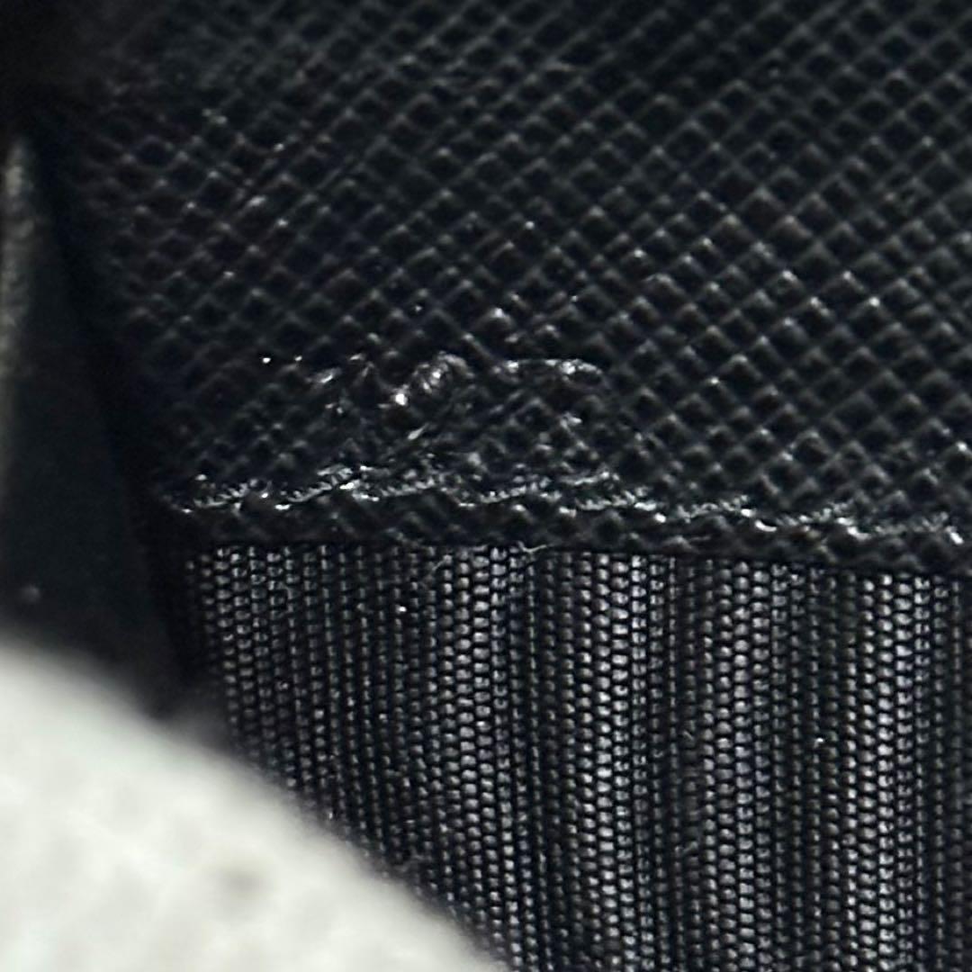 PRADA プラダ　長財布　ラウンドファスナー　ゴールドロゴ　サフィアーノレザー