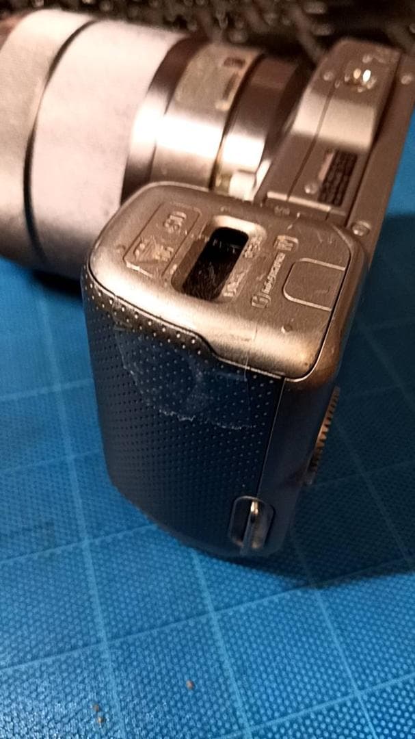 値下げ！まだまだ使える！SONY ミラーレス一眼カメラ シルバー