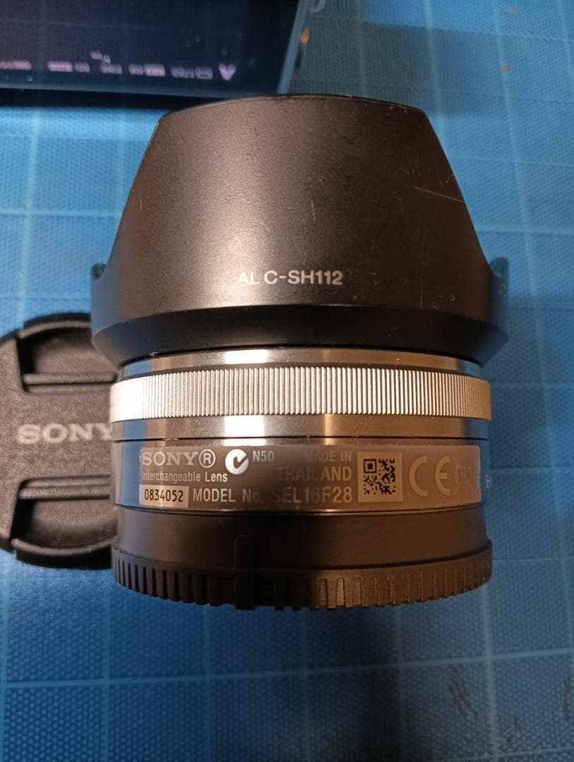 値下げ！まだまだ使える！SONY ミラーレス一眼カメラ シルバー