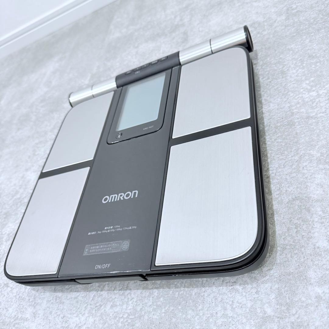 OMRON KaradaScan KRD-703T 体脂肪計