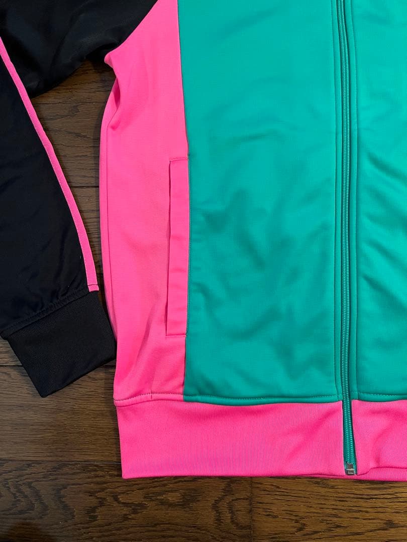 adidas アディダス トラックトップ ジャージ　サイズＬ　クレイジー柄