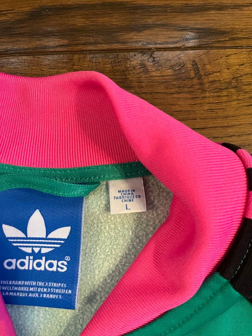 adidas アディダス トラックトップ ジャージ　サイズＬ　クレイジー柄