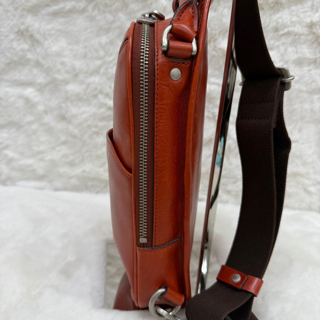 エルゴポック　ボディバッグ　ショルダーバッグ レザー