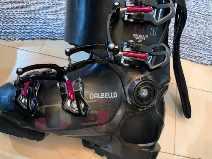 スキーブーツ ダルベロ　DALBELLO