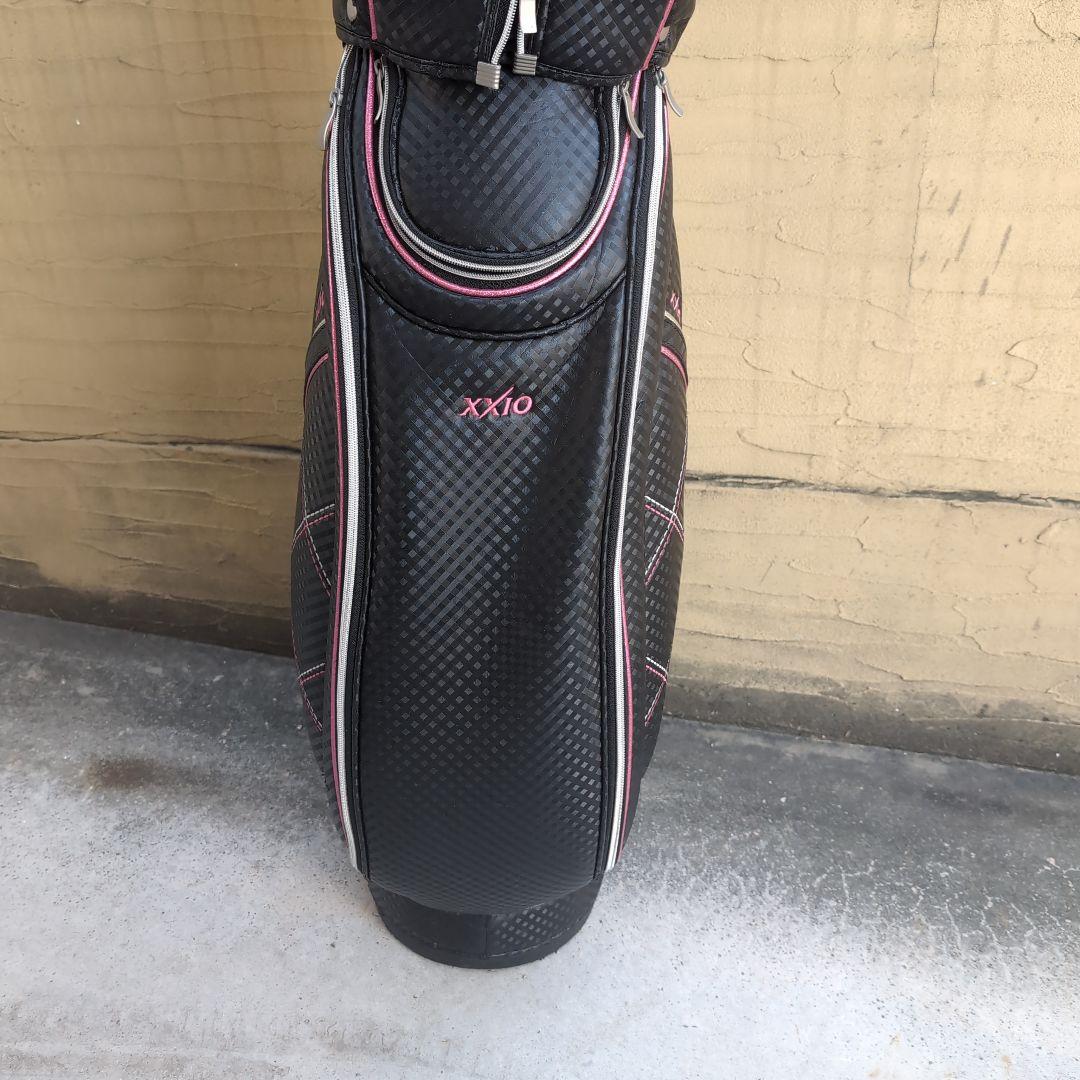 専用XXIO ゴルフバッグ・キャディバッグレディース 黒ピンク