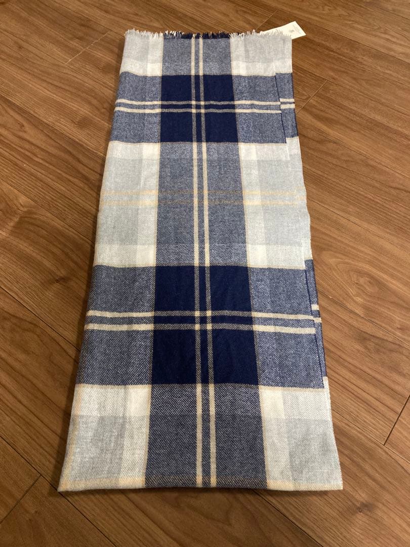 新品Johnstons of Elgin チェック柄 薄手大判　カシミヤ