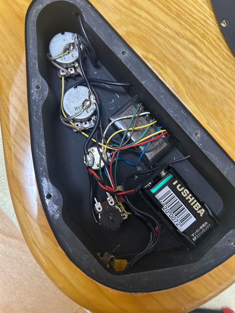 ベース MOON JJ-4 JAZZ BASS BARTOLINI