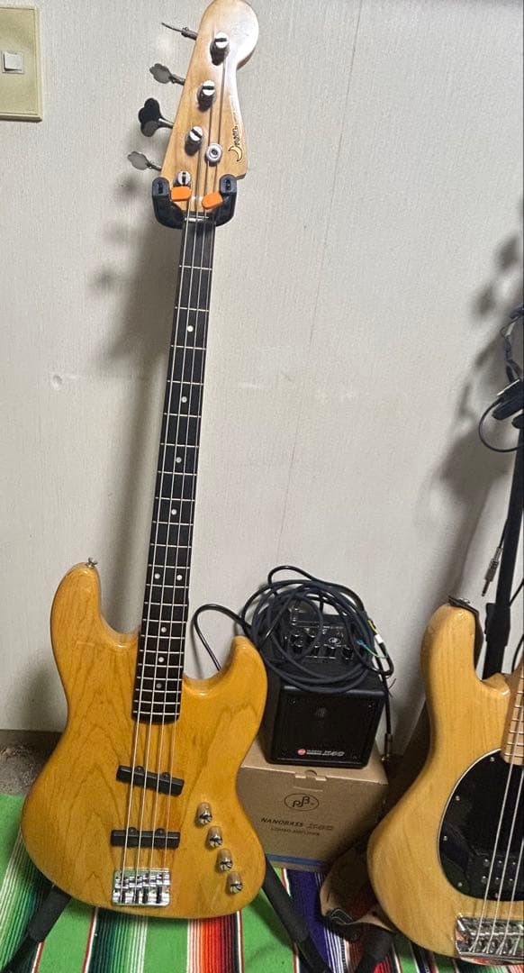 ベース MOON JJ-4 JAZZ BASS BARTOLINI
