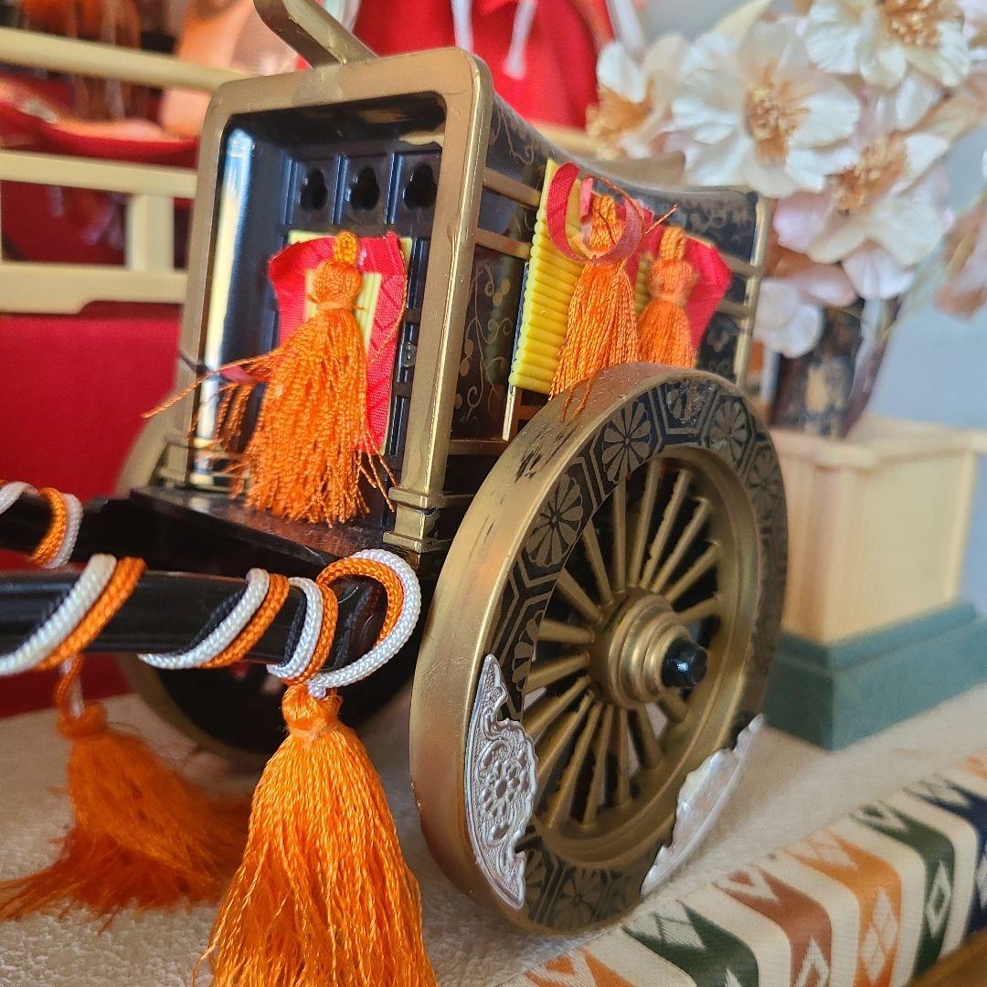 特選】雛人形 雛飾り 親王飾 彫刻 日本人形 オルゴール付き ケース入り