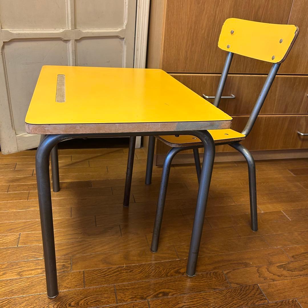 フランスアンティーク　学校机