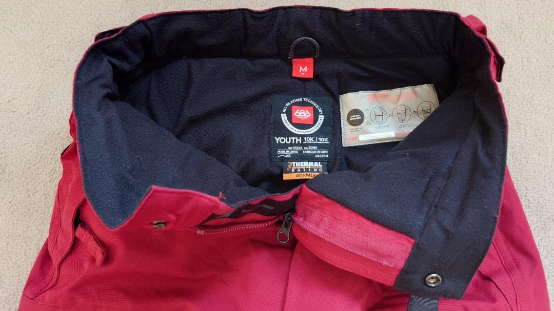 【値引きしました】-KIDS- 686 スノーボードウェア 上下 Mサイズセット