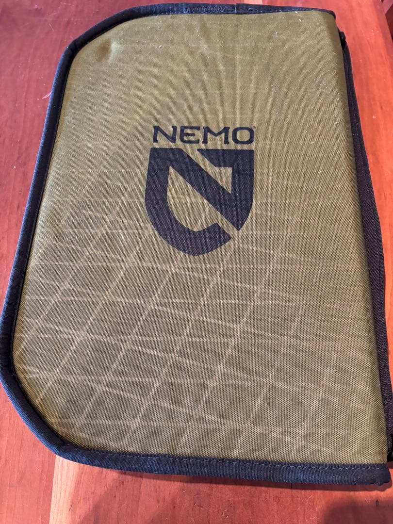 Nemo ムーンランダーテーブル