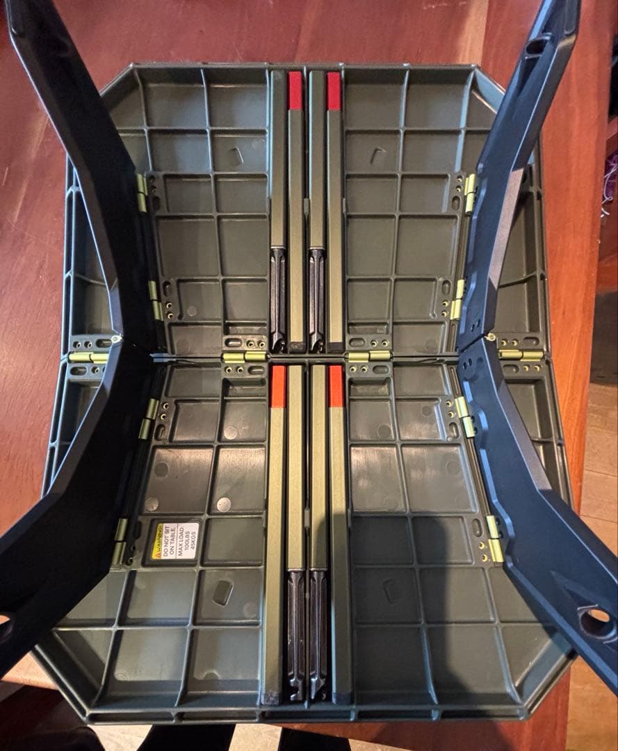 Nemo ムーンランダーテーブル